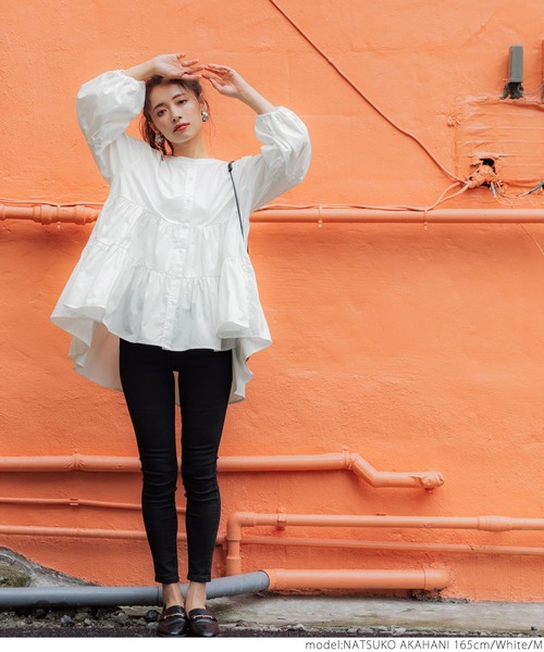 coca（coca）（コカ）の「ティアードフレアバンドカラーシャツ（シャツ/ブラウス・レディース・ホワイト/ブラウン/ブラック/ブルー・ONE SIZE/M/L）」の17枚目の写真