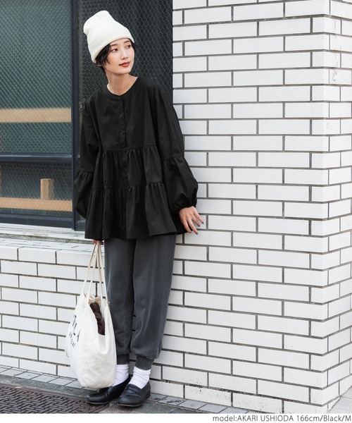 coca（coca）（コカ）の「ティアードフレアバンドカラーシャツ（シャツ/ブラウス・レディース・ホワイト/ブラウン/ブラック/ブルー・ONE SIZE/M/L）」の20枚目の写真