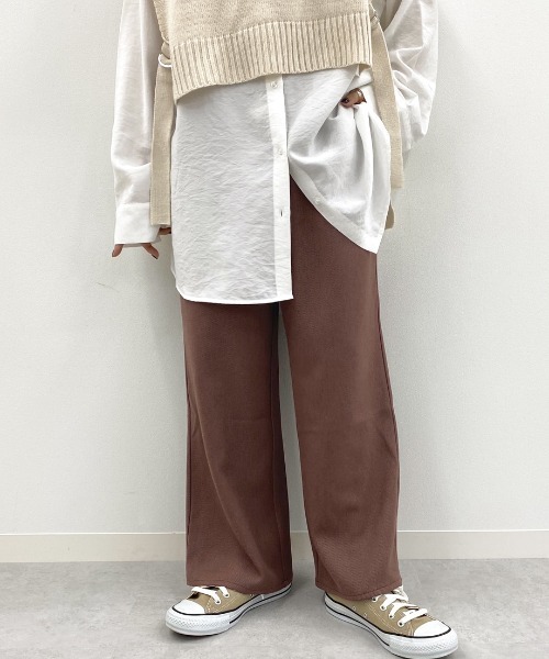 apres jour mignon(アプレジュールミニョン)の「タック入りストレートパンツ【ZOZOTOWN限定アイテム】(その他パンツ・レディース・ダークブラウン/ベージュ/モカ・フリー)」の9枚目の写真