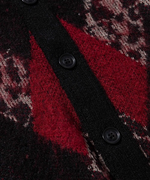 glamb（グラム）の「Crazy argyle knit / クレイジーアーガイルニット（ニット/セーター・メンズ・イエロー/レッド/ブラック・M/S/L）」の8枚目の写真