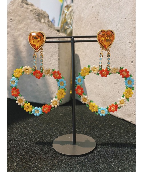 PAMEO POSE（パメオポーズ）の「Heart Of Flower Pierce（ピアス