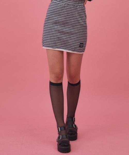 LUVISTRUE(ラヴイズトゥルー)の「『LUV IS TRUE/ラブ イズ トゥルー』GR CHECK SKIRT /チェック柄 ミニスカート(スカート・レディース・ネイビー/ピンク・FREE)」の1枚目の写真