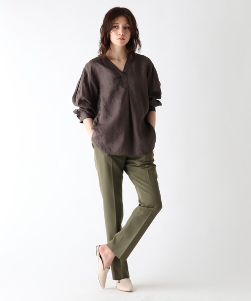 JET（ジェット）の「◆【ウォッシャブル】フレンチリネンVネックブラウス（シャツ/ブラウス・レディース・ホワイト/チャコールグレー/ライトグリーン/ベージュ/ライトオレンジ系/パープル系4/レモンイエロー・80/04）」の19枚目の写真