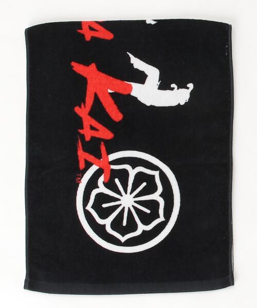 TOKYO CULTUART by BEAMS（トウキョウカルチャートバイビームス）の「COBRA KAI (コブラ会) / コブラ会 タオル（タオル・メンズ・ホワイト/ブラック・ONE SIZE）」の3枚目の写真