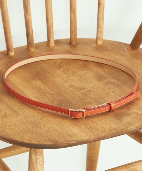 COMME CA ISM（コムサイズム）の「ピンレスベルト（ベルト・レディース・シルバー/オレンジ/マスタード/ガンメタ・FREE）」の2枚目の写真