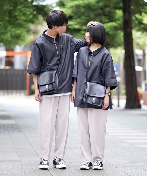 INTER FACTORY(インターファクトリー)の「ファッションインフルエンサーこーせ - スイッチングハーフジップシャツ made in INTER FACTORY(シャツ/ブラウス・メンズ・グレー/ブラック×ブルー・MEDIUM/LARGE)」の10枚目の写真