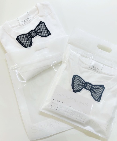 SUPERTHANKS（スーパーサンクス）の「【キッズ】蝶ネクタイワッペン【グログラン】Tシャツ リンクコーデ 親子コーデ（Tシャツ/カットソー・キッズ・ホワイト×ブラック/ブラック×ブラック・100/110/120/130/140/150）」の5枚目の写真