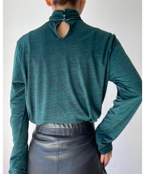 Solace（ソレイス）の「ハイネックストレッチインナートップス（Tシャツ/カットソー・レディース・グリーン/ブラック/オレンジ・FREE）」の3枚目の写真