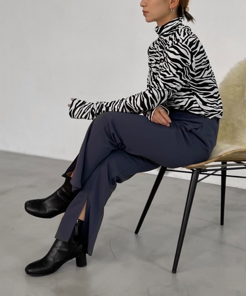 Solace（ソレイス）の「ハイネックストレッチインナートップス（Tシャツ/カットソー・レディース・グリーン/ブラック/オレンジ・FREE）」の2枚目の写真