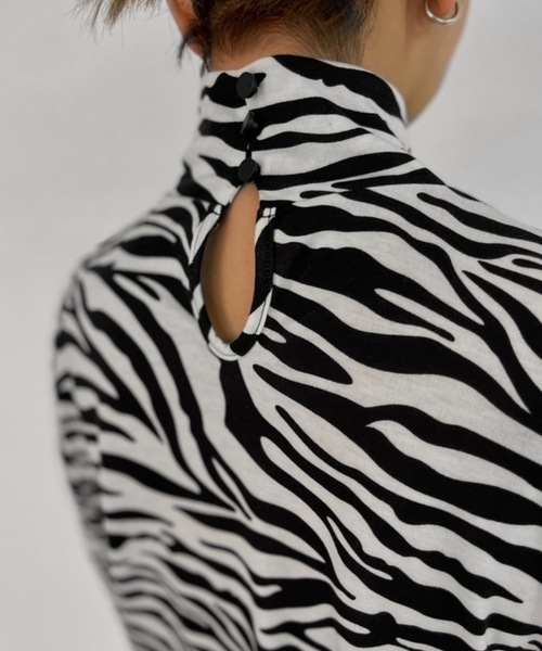 Solace（ソレイス）の「ハイネックストレッチインナートップス（Tシャツ/カットソー・レディース・グリーン/ブラック/オレンジ・FREE）」の8枚目の写真