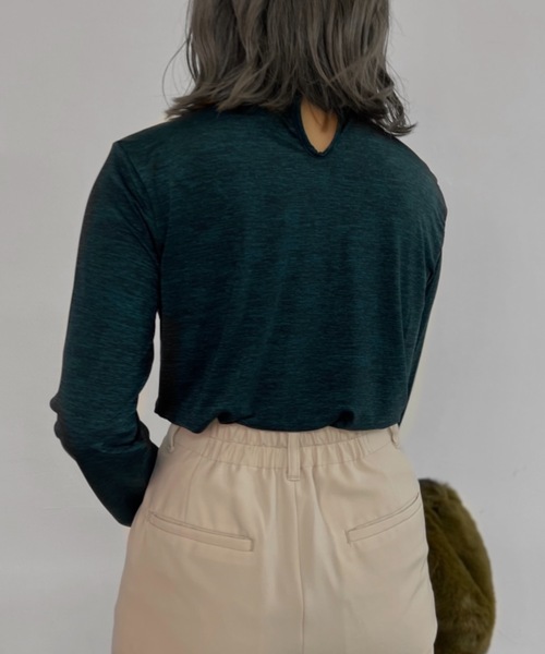 Solace（ソレイス）の「ハイネックストレッチインナートップス（Tシャツ/カットソー・レディース・グリーン/ブラック/オレンジ・FREE）」の14枚目の写真