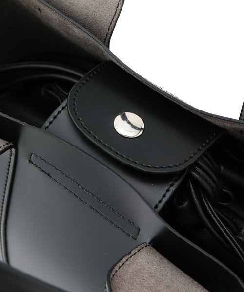 SALON adam et rope'(サロン アダム エ ロペ)の「ポーチ付きフェイクレザートートバッグ(トートバッグ・レディース・ブラック/マスタード/ライトグレー・FREE)」の19枚目の写真