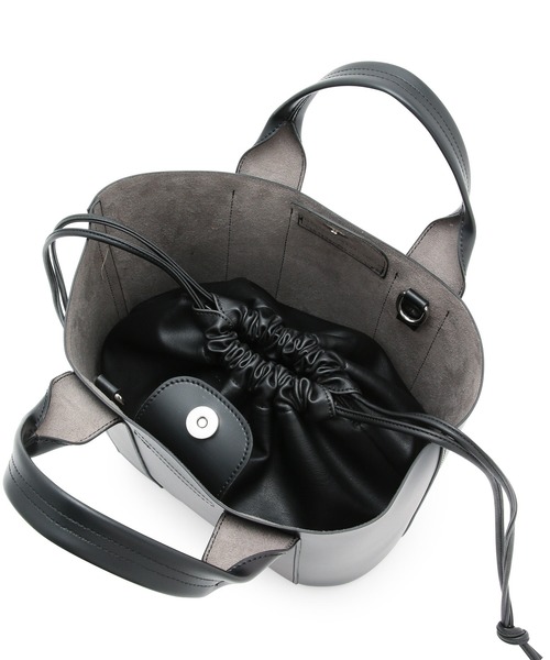 SALON adam et rope'(サロン アダム エ ロペ)の「ポーチ付きフェイクレザートートバッグ(トートバッグ・レディース・ブラック/マスタード/ライトグレー・FREE)」の13枚目の写真