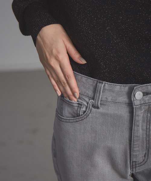NOMINE(ノミネ)の「【展開店舗限定】カットオフテーパードデニム(デニムパンツ・レディース・ライトグレー/ブルー・X-SMALL/S/M/L)」の21枚目の写真