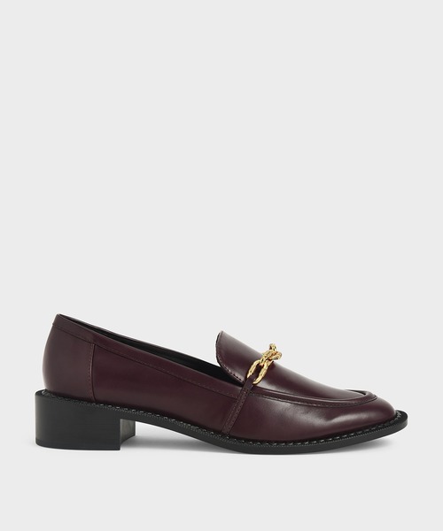 CHARLES & KEITH(チャールズ & キース)の「チャンキーチェーンリンク ローファー / Chunky Chain Link Loafers(ローファー・レディース・ブラック/オリーブ/マルチ/バーガンディー・22.5cm/23cm/23.5cm/24.5cm/25cm/25.5cm)」の2枚目の写真