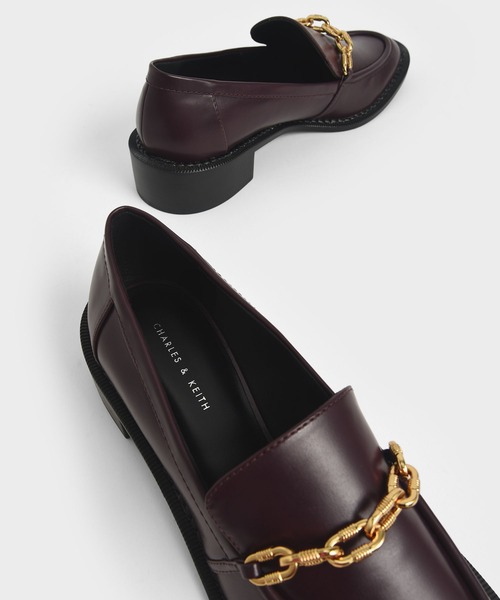 CHARLES & KEITH(チャールズ & キース)の「チャンキーチェーンリンク ローファー / Chunky Chain Link Loafers(ローファー・レディース・ブラック/オリーブ/マルチ/バーガンディー・22.5cm/23cm/23.5cm/24.5cm/25cm/25.5cm)」の10枚目の写真