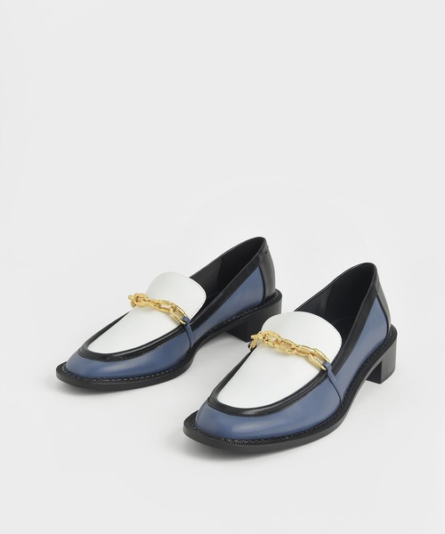 CHARLES & KEITH(チャールズ & キース)の「チャンキーチェーンリンク ローファー / Chunky Chain Link Loafers(ローファー・レディース・ブラック/オリーブ/マルチ/バーガンディー・22.5cm/23cm/23.5cm/24.5cm/25cm/25.5cm)」の7枚目の写真