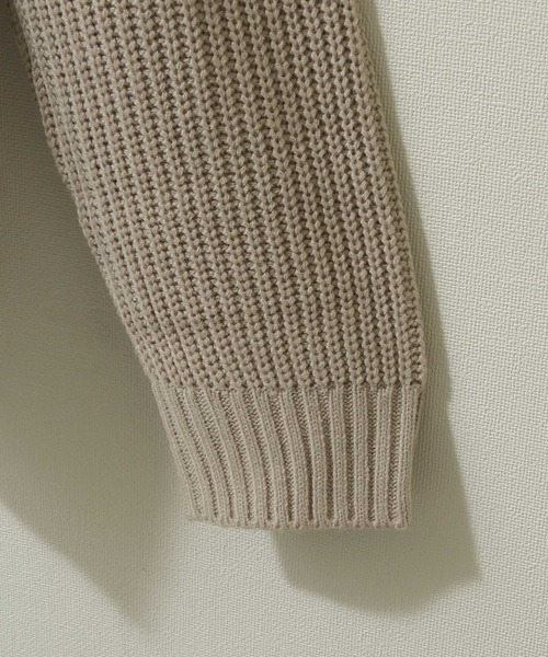 ZIP FIVE(ジップファイブ)の「【ZIP FIVE】7Gあぜ編みオーバーサイズクルーネックニット(ニット/セーター・メンズ・ネイビー/ブルー/グレイッシュベージュ/ライトグレー/オフホワイト/モカ/ブラック/オリーブ・LARGE/MEDIUM/X-LARGE)」の11枚目の写真