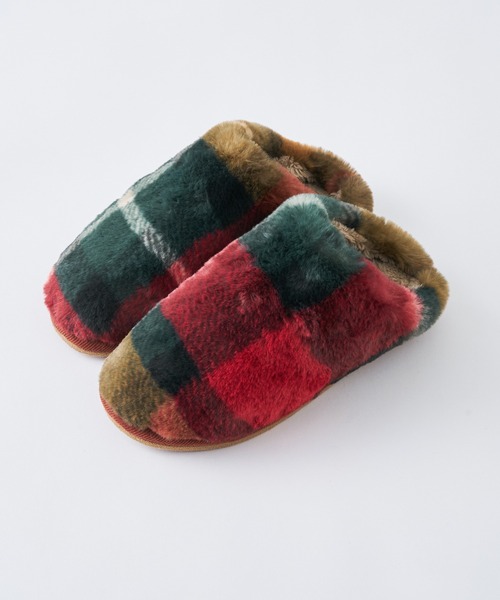 BIRTHDAY BAR（バースデイバー）の「チェックファー ルームシューズ（ルームシューズ/スリッパ・レディース・ブラウン/イエロー/グレー/グリーン・フリー）」の3枚目の写真