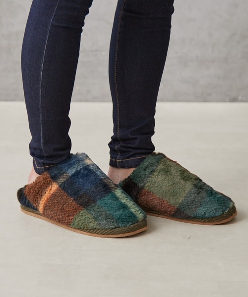 BIRTHDAY BAR（バースデイバー）の「チェックファー ルームシューズ（ルームシューズ/スリッパ・レディース・ブラウン/イエロー/グレー/グリーン・フリー）」の4枚目の写真