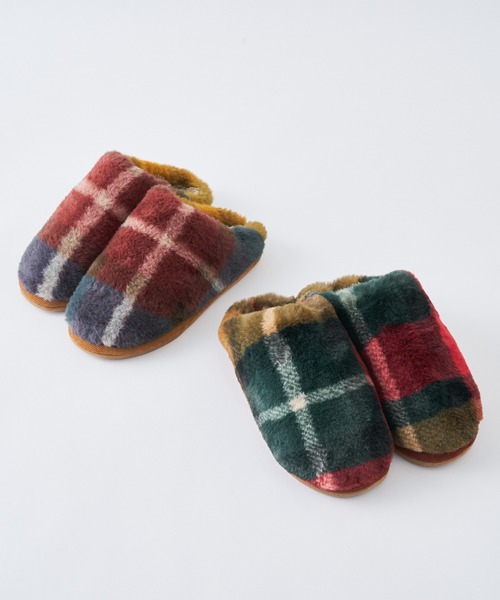 BIRTHDAY BAR（バースデイバー）の「チェックファー ルームシューズ（ルームシューズ/スリッパ・レディース・ブラウン/イエロー/グレー/グリーン・フリー）」の14枚目の写真