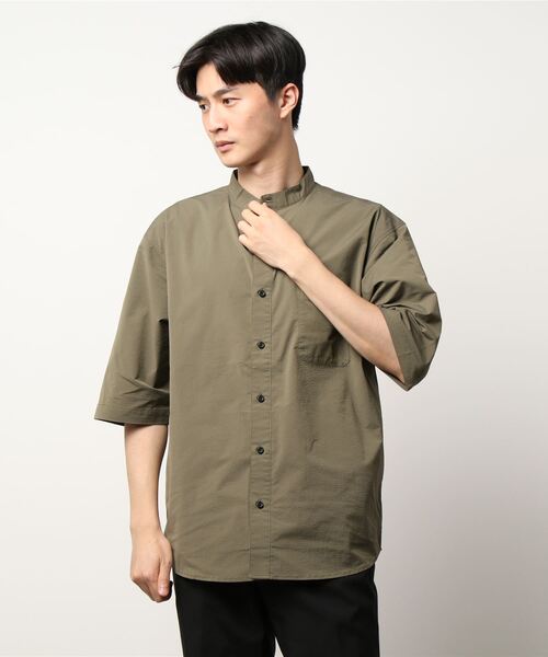 COTORICA(コトリカ)の「シアサッカーバンドカラーシャツ(シャツ/ブラウス・メンズ・ネイビー/オリーブ・MEDIUM/LARGE)」の2枚目の写真