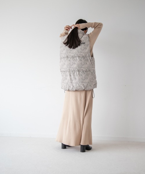 yuw（ユウ）の「ＧＥＲＲＹダウンベスト　950798（ダウンベスト・レディース・ホワイト/ブラック・LARGE）」の5枚目の写真