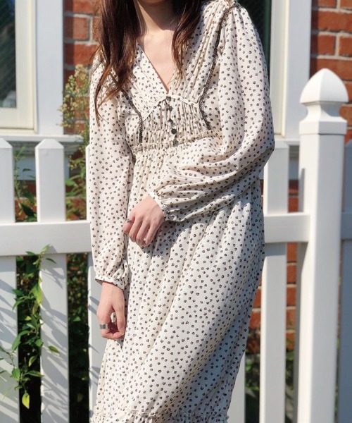 Banner Barrett（バナーバレット）の「【Lili Lurex】花柄フレアワンピース（ワンピース・レディース・ネイビー/アイボリー・38）」の9枚目の写真