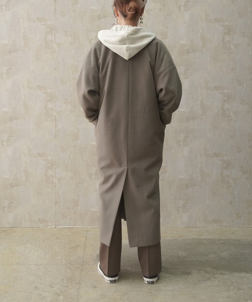 Lull（ルル）の「【Lull / ルル】バックスリットチェスターコート（チェスターコート・レディース・ベージュ/ブラック/グリーン/ブルー/モカ・ONESIZE）」の10枚目の写真