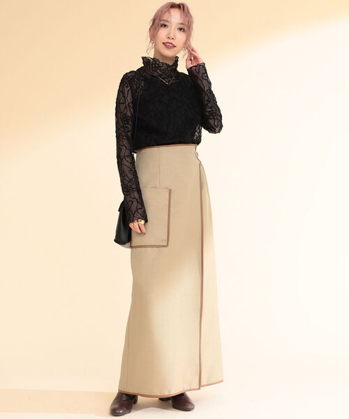 Ray BEAMS(レイビームス)の「Ray BEAMS / 起毛 チュール ハイネック カットソー(Tシャツ/カットソー・レディース・ブラック/ベージュ・ONE SIZE)」の5枚目の写真