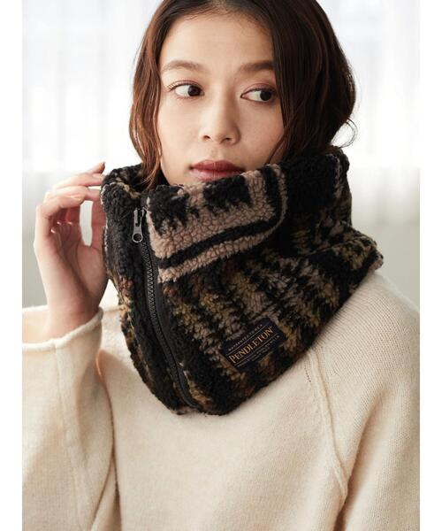 PENDLETON（ペンドルトン）の「■PENDLETON ジャガードボアネックウォーマー＊（ネックウォーマー/スヌード・レディース・ブラック/グレイッシュベージュ・FREE）」の3枚目の写真