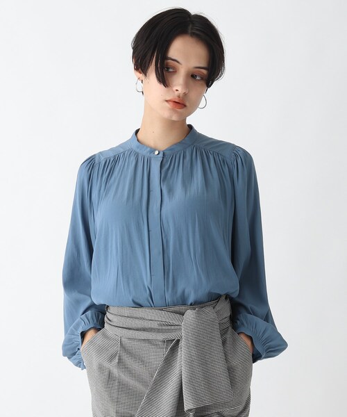 AG by aquagirl（エージーバイアクアガール）の「◆パウダーサテンバンドカラーブラウス【WEB限定サイズ】（シャツ/ブラウス・レディース・アイボリー/ダークオレンジ/ブルー/ネイビー・36/38/40）」の3枚目の写真