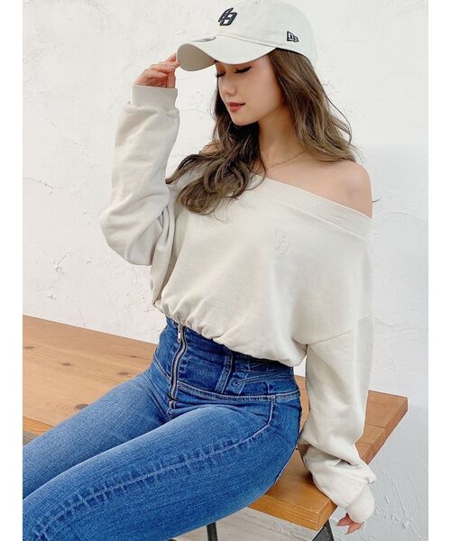 GYDA（ジェイダ）の「ピグメントオフショル スウェットトップス（スウェット・レディース・アイボリー/チャコールグレー/パープル・FREE）」の16枚目の写真