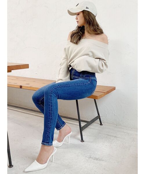 GYDA（ジェイダ）の「ピグメントオフショル スウェットトップス（スウェット・レディース・アイボリー/チャコールグレー/パープル・FREE）」の18枚目の写真