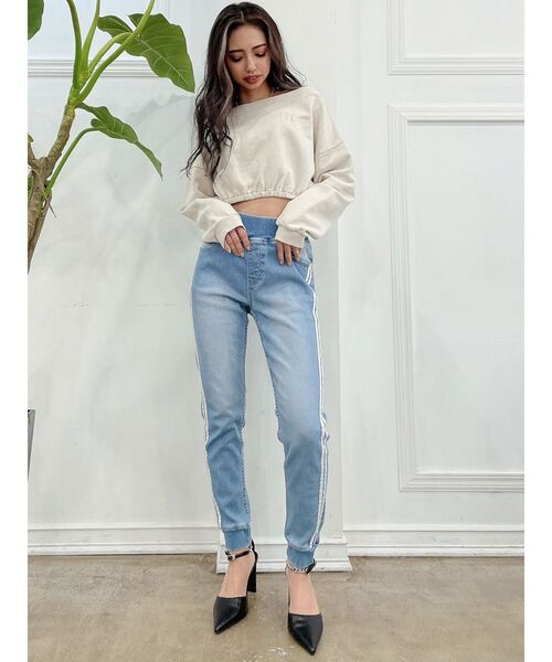 GYDA（ジェイダ）の「ピグメントオフショル スウェットトップス（スウェット・レディース・アイボリー/チャコールグレー/パープル・FREE）」の19枚目の写真