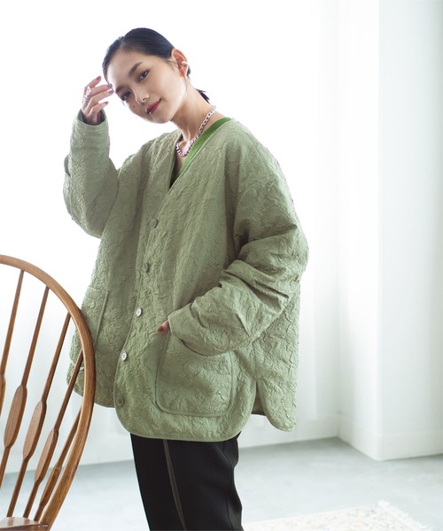 titivate(ティティベイト)の「ジャガードキルティングコート(ノーカラーコート・レディース・ベージュ/カーキ/アイボリー・S/M)」の14枚目の写真