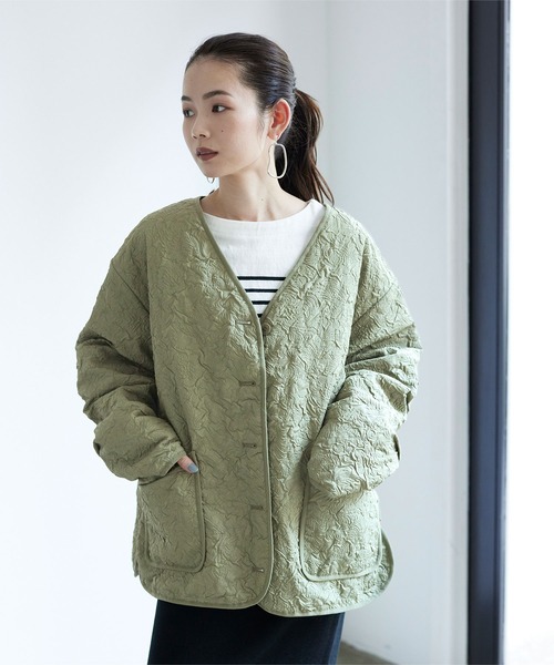 titivate(ティティベイト)の「ジャガードキルティングコート(ノーカラーコート・レディース・ベージュ/カーキ/アイボリー・S/M)」の10枚目の写真