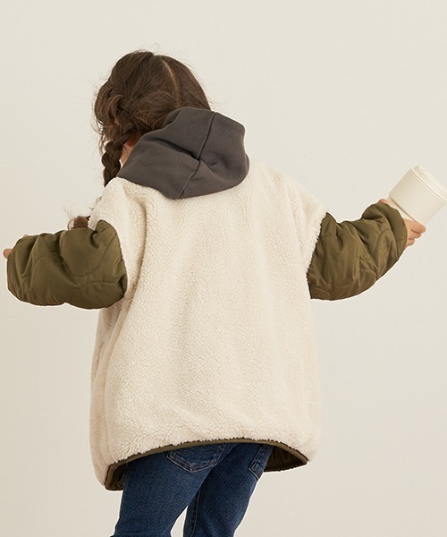 b・ROOM(ビールーム)の「カレッジロゴドロップパーカ(パーカー・キッズ・ピンク/アイボリー/マスタード/チャコール・90cm/110cm/100cm/120cm/130cm)」の12枚目の写真