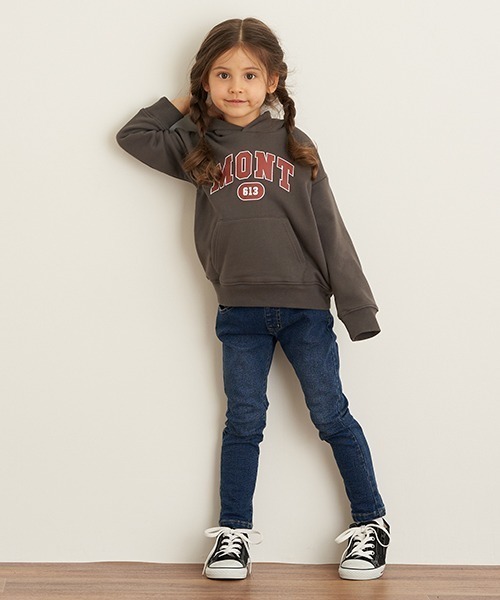 b・ROOM(ビールーム)の「カレッジロゴドロップパーカ(パーカー・キッズ・ピンク/アイボリー/マスタード/チャコール・90cm/110cm/100cm/120cm/130cm)」の7枚目の写真