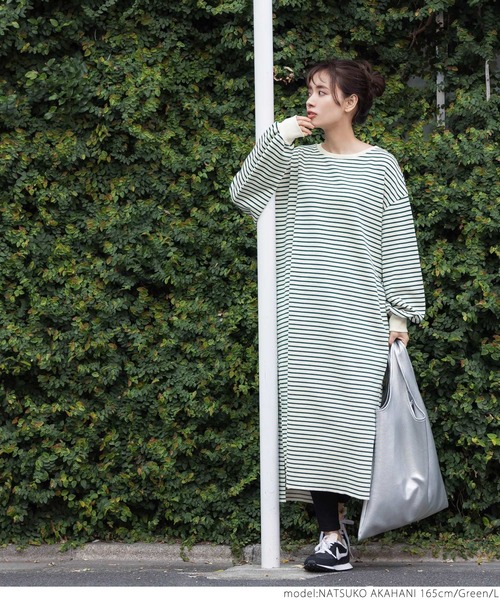 coca（coca）（コカ）の「ボーダーボートネックスウェットワンピース（ワンピース・レディース・ブラック/グリーン・M/L）」の3枚目の写真