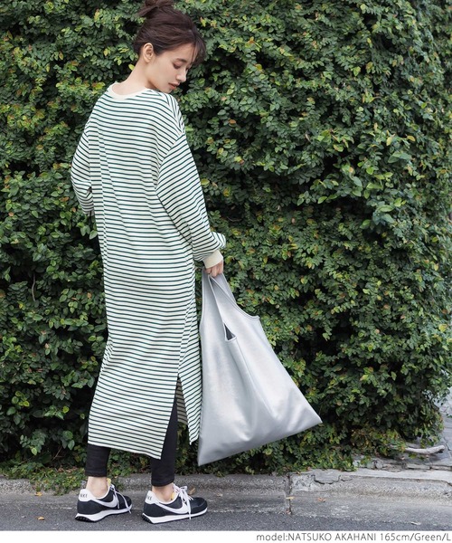 coca（coca）（コカ）の「ボーダーボートネックスウェットワンピース（ワンピース・レディース・ブラック/グリーン・M/L）」の4枚目の写真