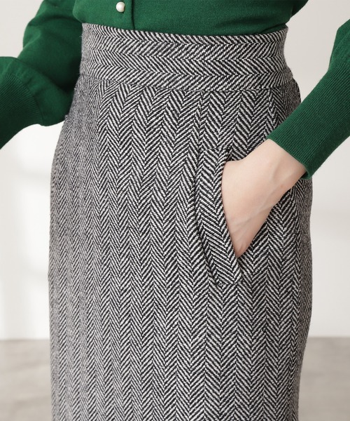 N.（N. Natural Beauty Basic）（エヌエヌナチュラルビューティーベーシック）の「ヘリンボーンタイトスカート（スカート・レディース・ブラック系その他/ブラウン系その他・MEDIUM）」の4枚目の写真
