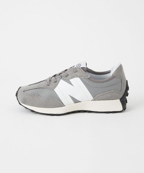 NEW BALANCE(ニューバランス)の「【WEB限定】<NEW BALANCE(ニューバランス)>327 17-21cm スニーカー ★★(スニーカー・キッズ・ブラック/グレー・18cm/20cm/21cm/17cm/19cm)」の4枚目の写真