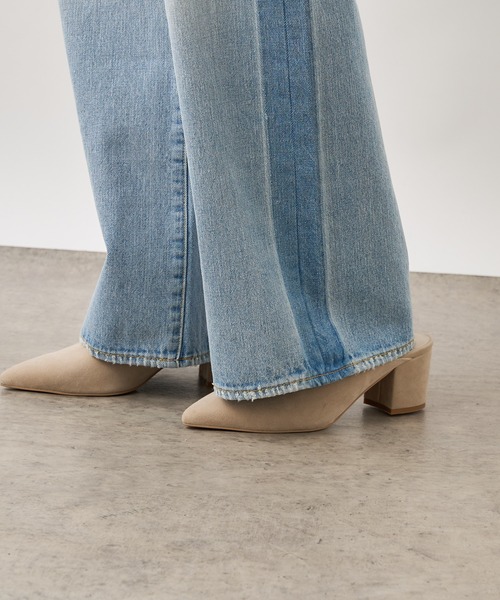 Omekashi(オメカシ)の「とんがりミュール(パンプス・レディース・ブラック/アイボリー・37/38/36)」の3枚目の写真