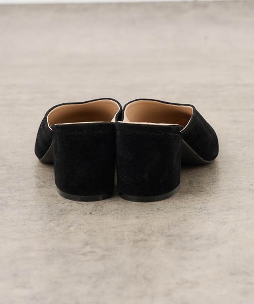 Omekashi(オメカシ)の「とんがりミュール(パンプス・レディース・ブラック/アイボリー・37/38/36)」の12枚目の写真