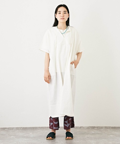 TOBILA（トビラ）の「インド綿麻 スラブローン カフタンワンピース（シャツワンピース・レディース・ピンク/ホワイト/ブラウン・M）」の5枚目の写真