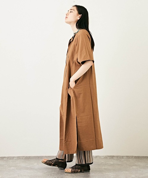 TOBILA（トビラ）の「インド綿麻 スラブローン カフタンワンピース（シャツワンピース・レディース・ピンク/ホワイト/ブラウン・M）」の9枚目の写真