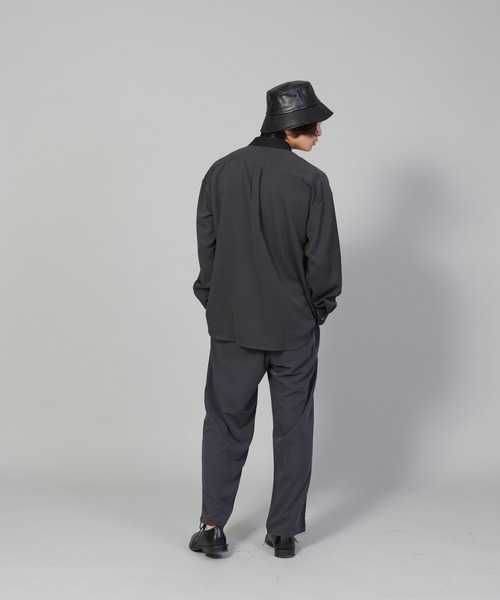 UNIIT(ユニット)の「【UNIIT/ユニット】ブロックスイッチルーズシャツ ビッグシルエット(シャツ/ブラウス・メンズ・ホワイト/チャコールグレー/ベージュ・SMALL/MEDIUM/LARGE)」の15枚目の写真