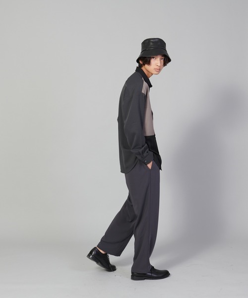 UNIIT(ユニット)の「【UNIIT/ユニット】ブロックスイッチルーズシャツ ビッグシルエット(シャツ/ブラウス・メンズ・ホワイト/チャコールグレー/ベージュ・SMALL/MEDIUM/LARGE)」の17枚目の写真