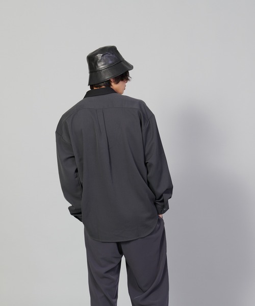 UNIIT(ユニット)の「【UNIIT/ユニット】ブロックスイッチルーズシャツ ビッグシルエット(シャツ/ブラウス・メンズ・ホワイト/チャコールグレー/ベージュ・SMALL/MEDIUM/LARGE)」の22枚目の写真